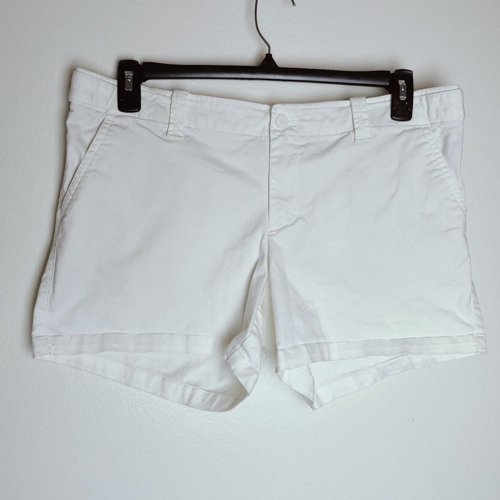 London Jean Women's White 5" Mid Rise Jean Shorts, Size 14